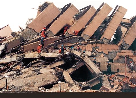 The 1990 Luzon earthquake .